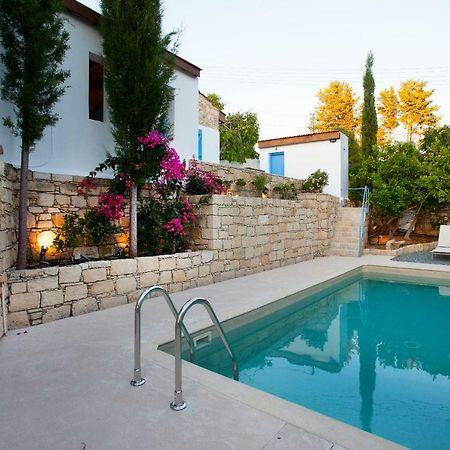 Hostal Cecilias Courtyard Malya Exterior foto