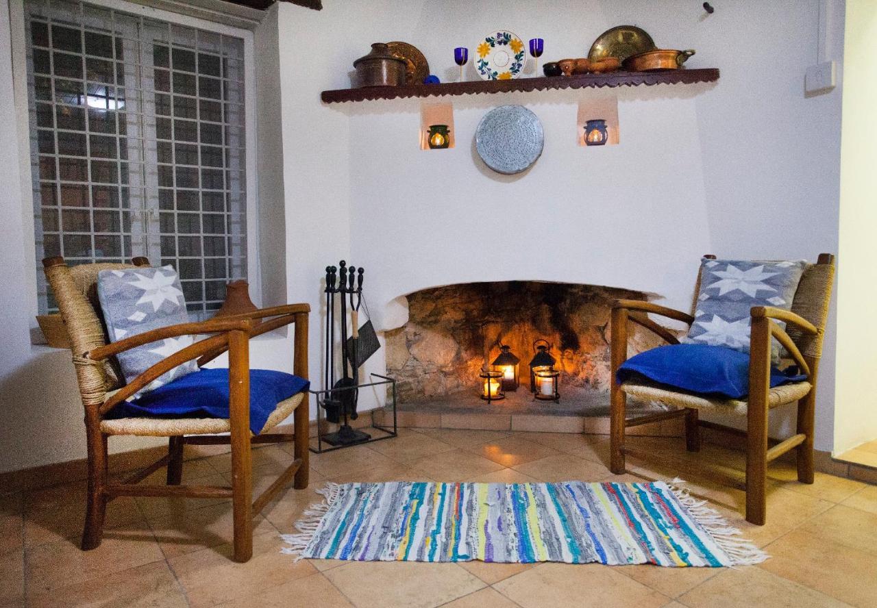 Hostal Cecilias Courtyard Malya Exterior foto