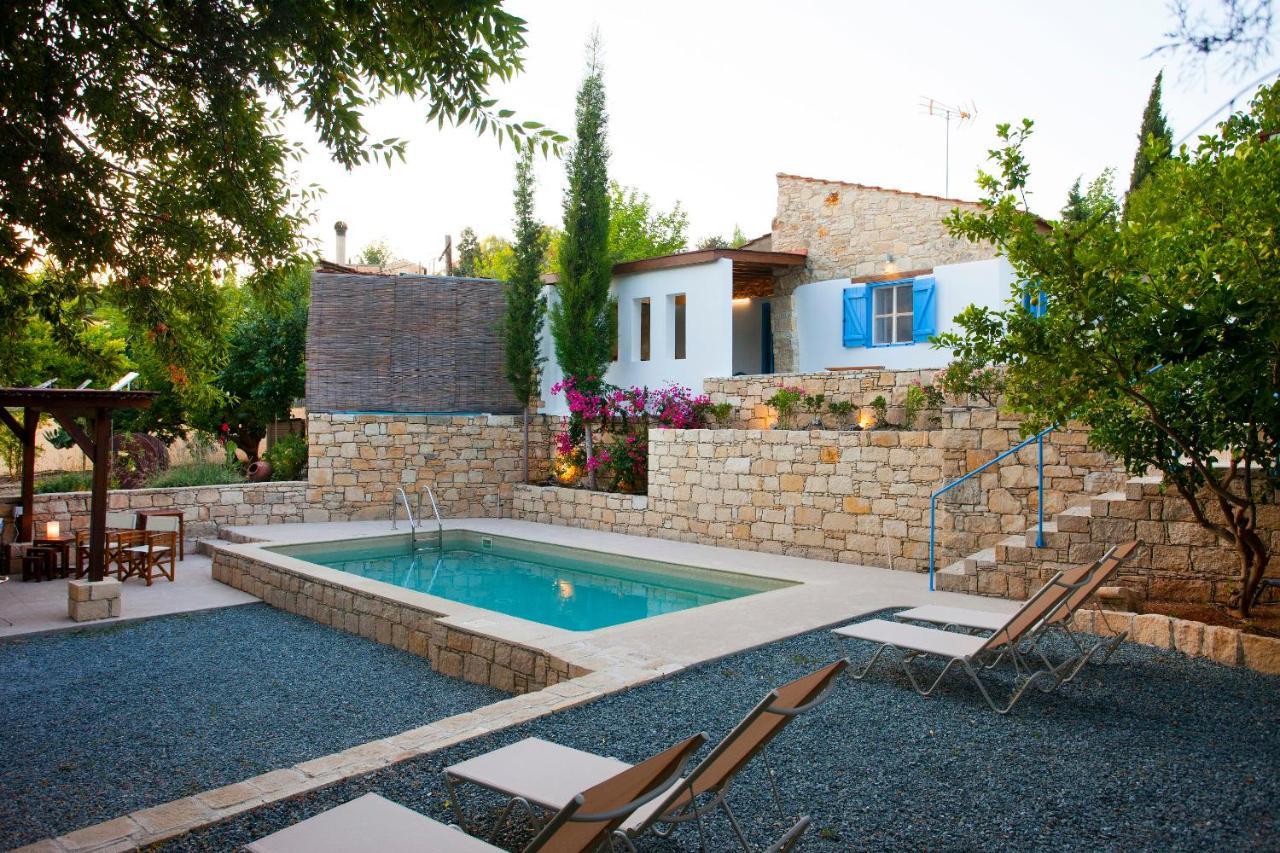 Hostal Cecilias Courtyard Malya Exterior foto