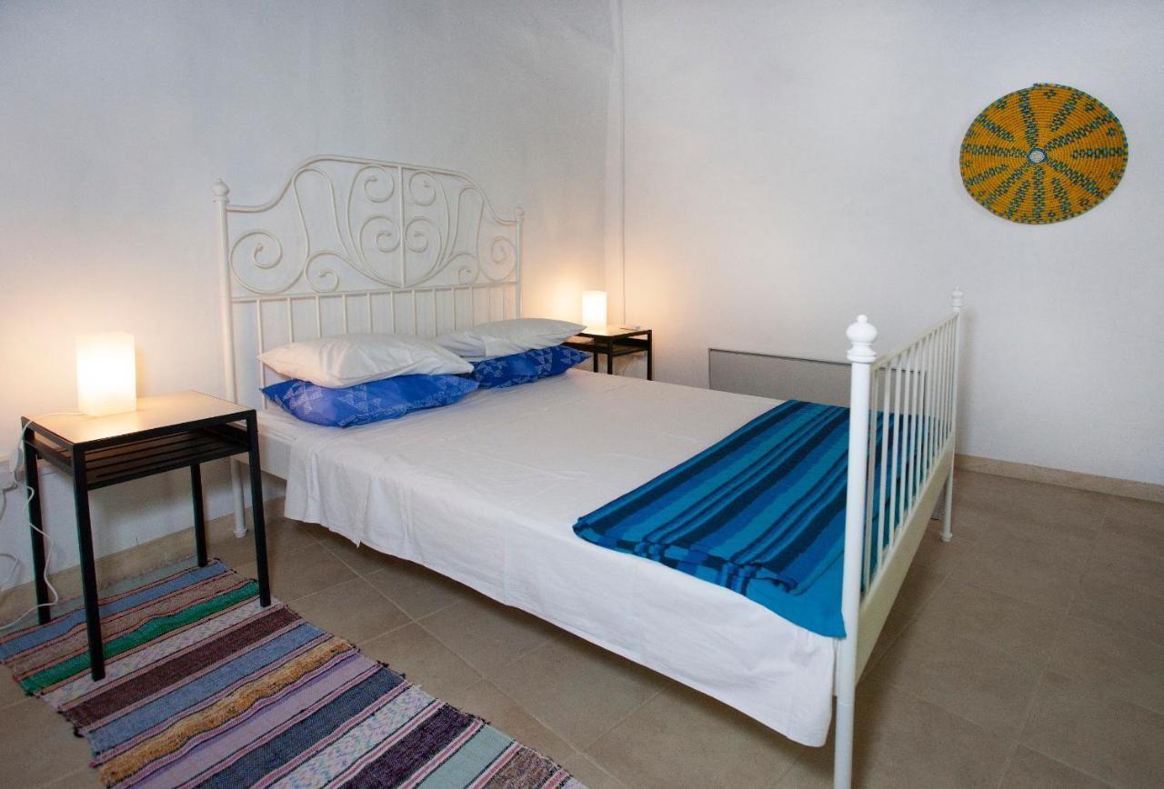 Hostal Cecilias Courtyard Malya Exterior foto
