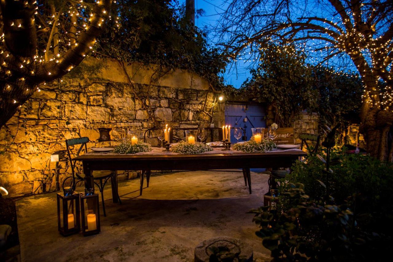 Hostal Cecilias Courtyard Malya Exterior foto