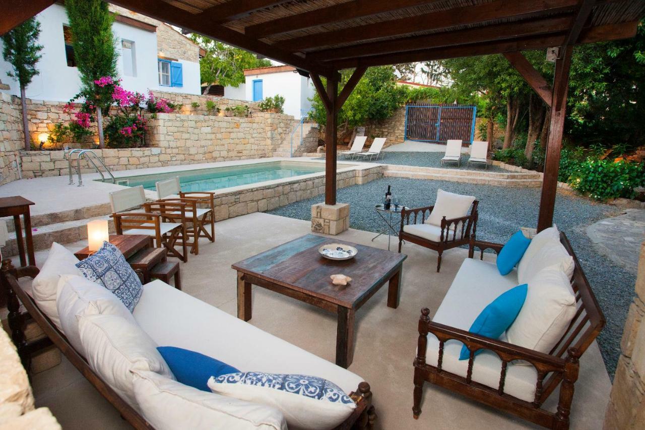 Hostal Cecilias Courtyard Malya Exterior foto