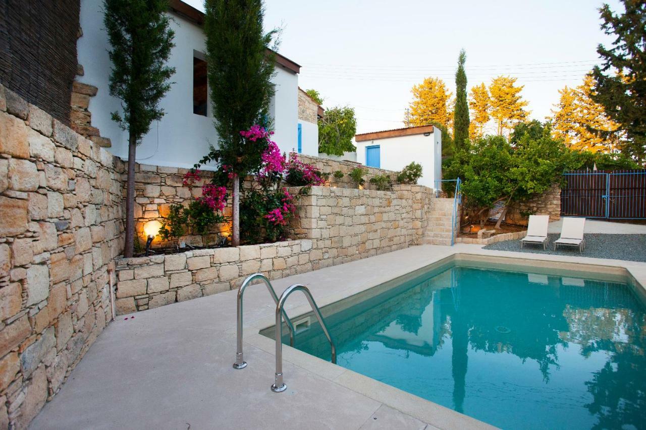 Hostal Cecilias Courtyard Malya Exterior foto
