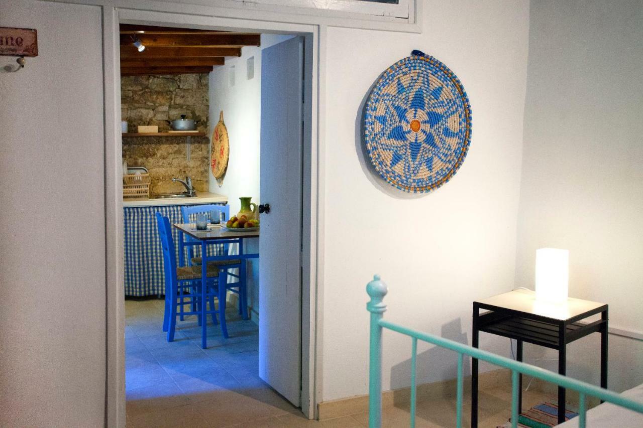 Hostal Cecilias Courtyard Malya Exterior foto